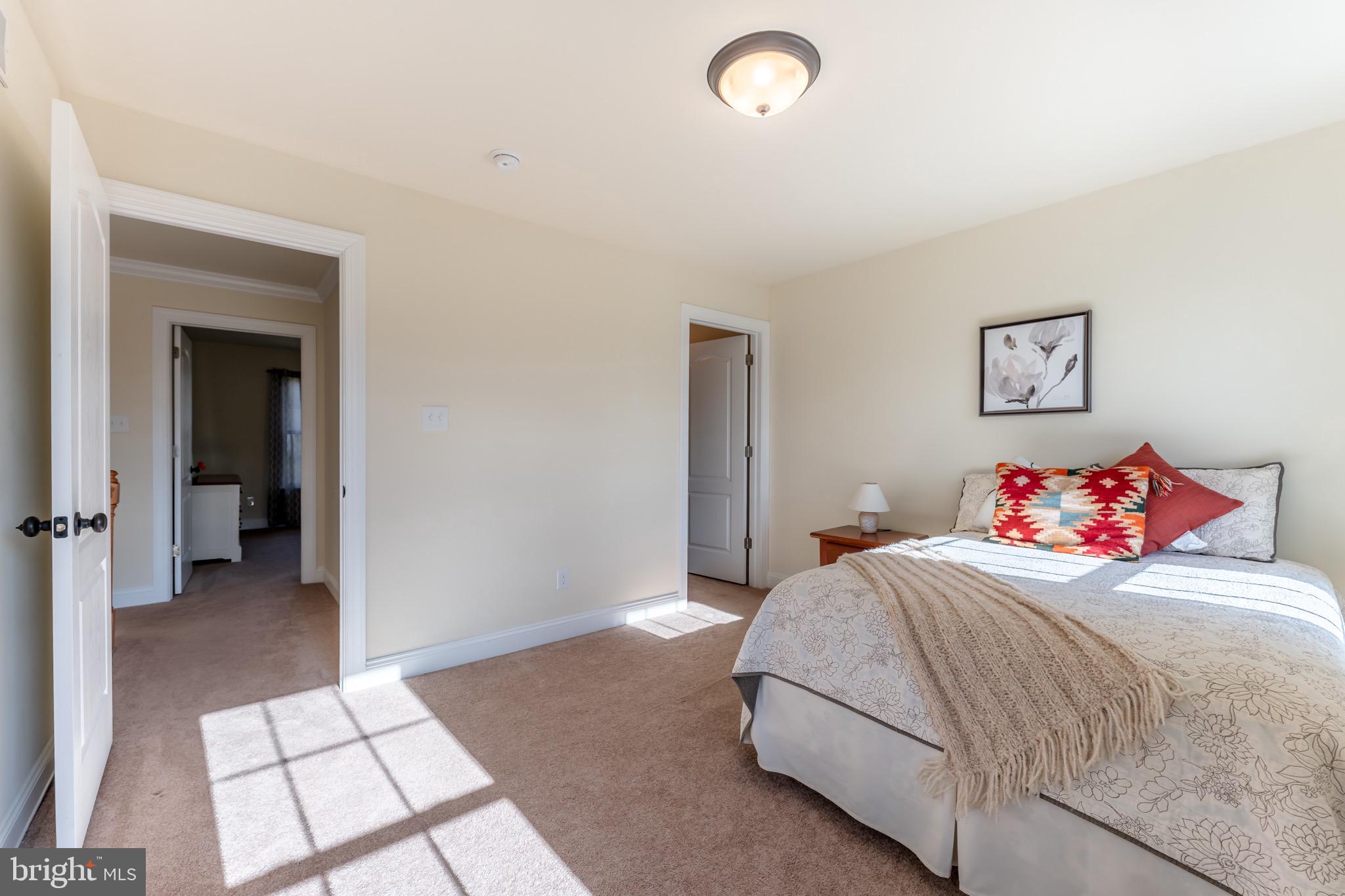 SPRINGTOWN KNOLL - Residential