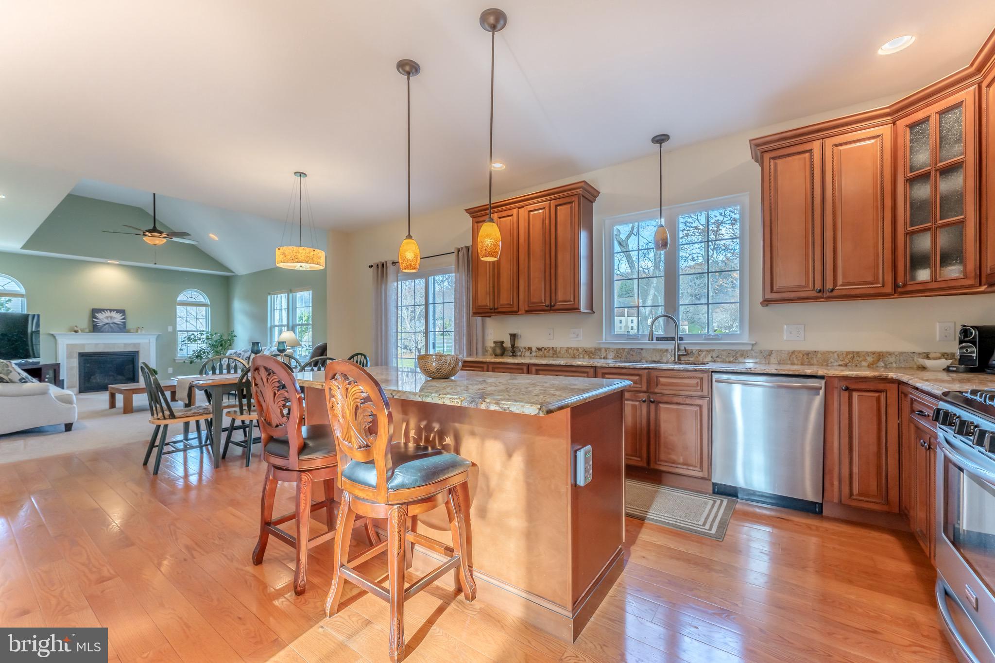 SPRINGTOWN KNOLL - Residential