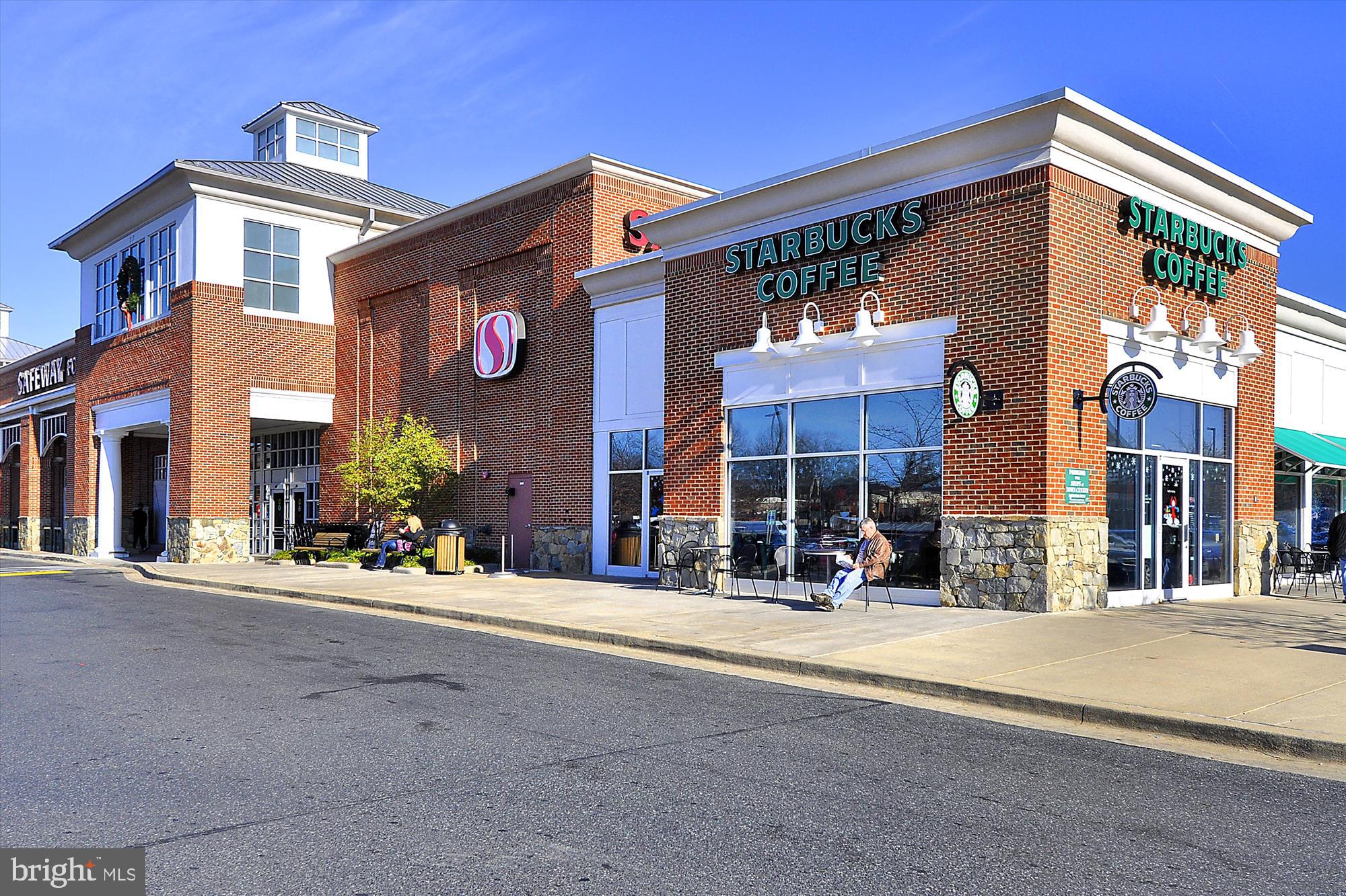 FARMINGDALE - Residential