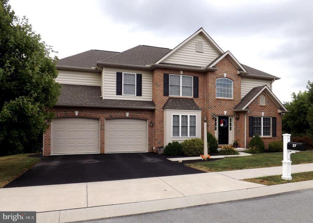 Photo of 27 Cedar Chase Drive, MOUNTVILLE, PA 17554 (MLS # PALA2066276)