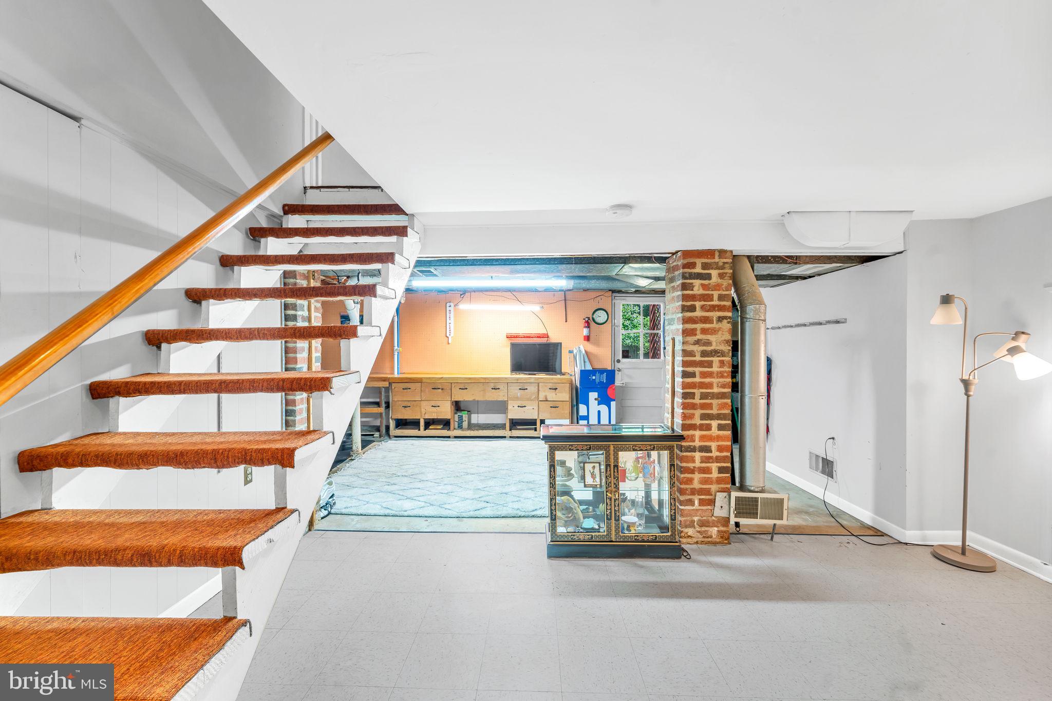 KENSINGTON - Residential