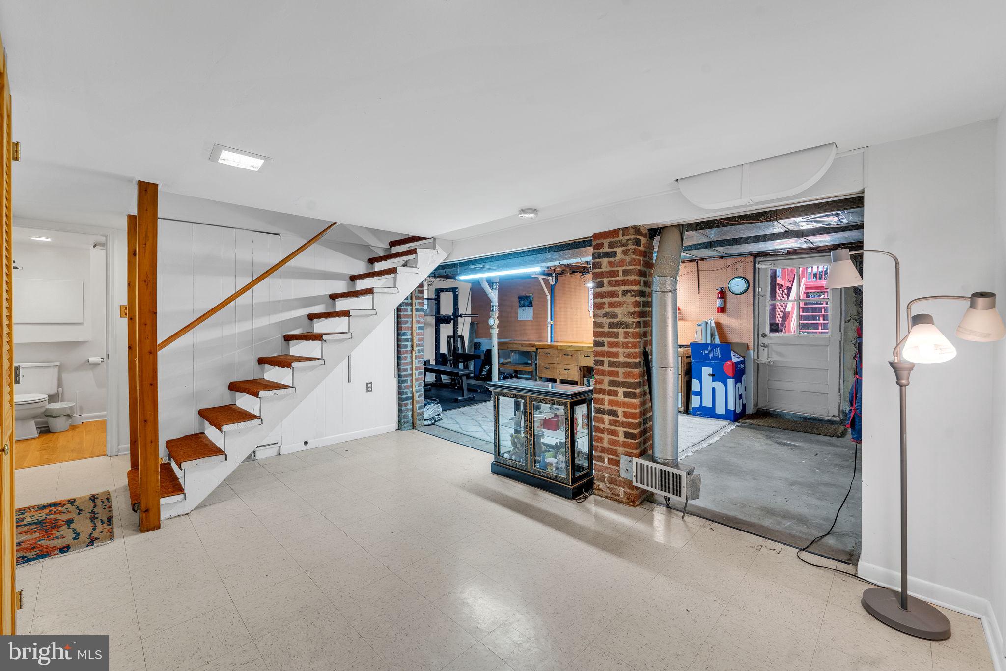 KENSINGTON - Residential