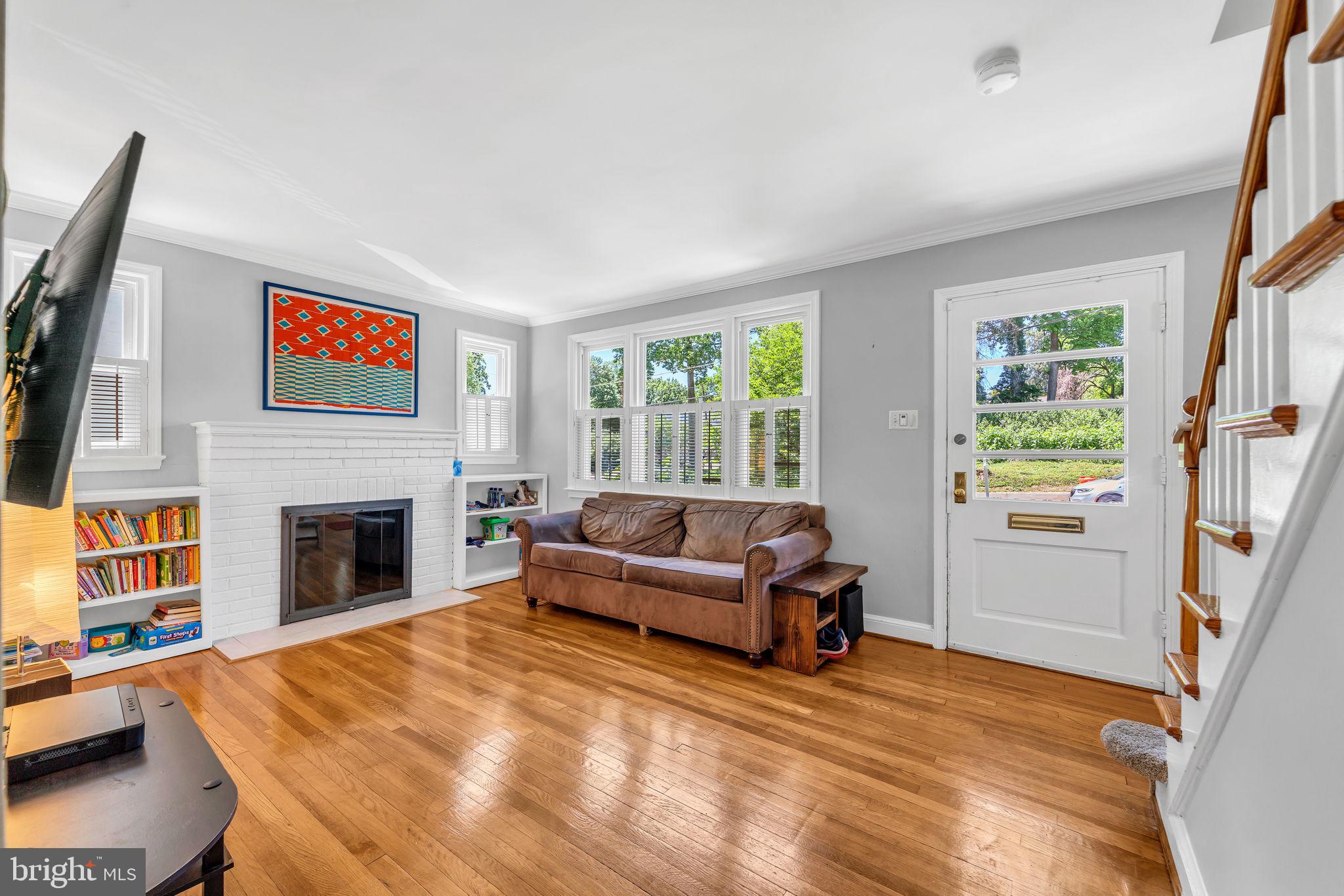 KENSINGTON - Residential