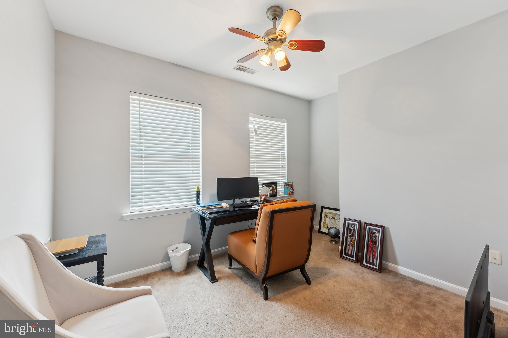 KINGS GRANT - Residential