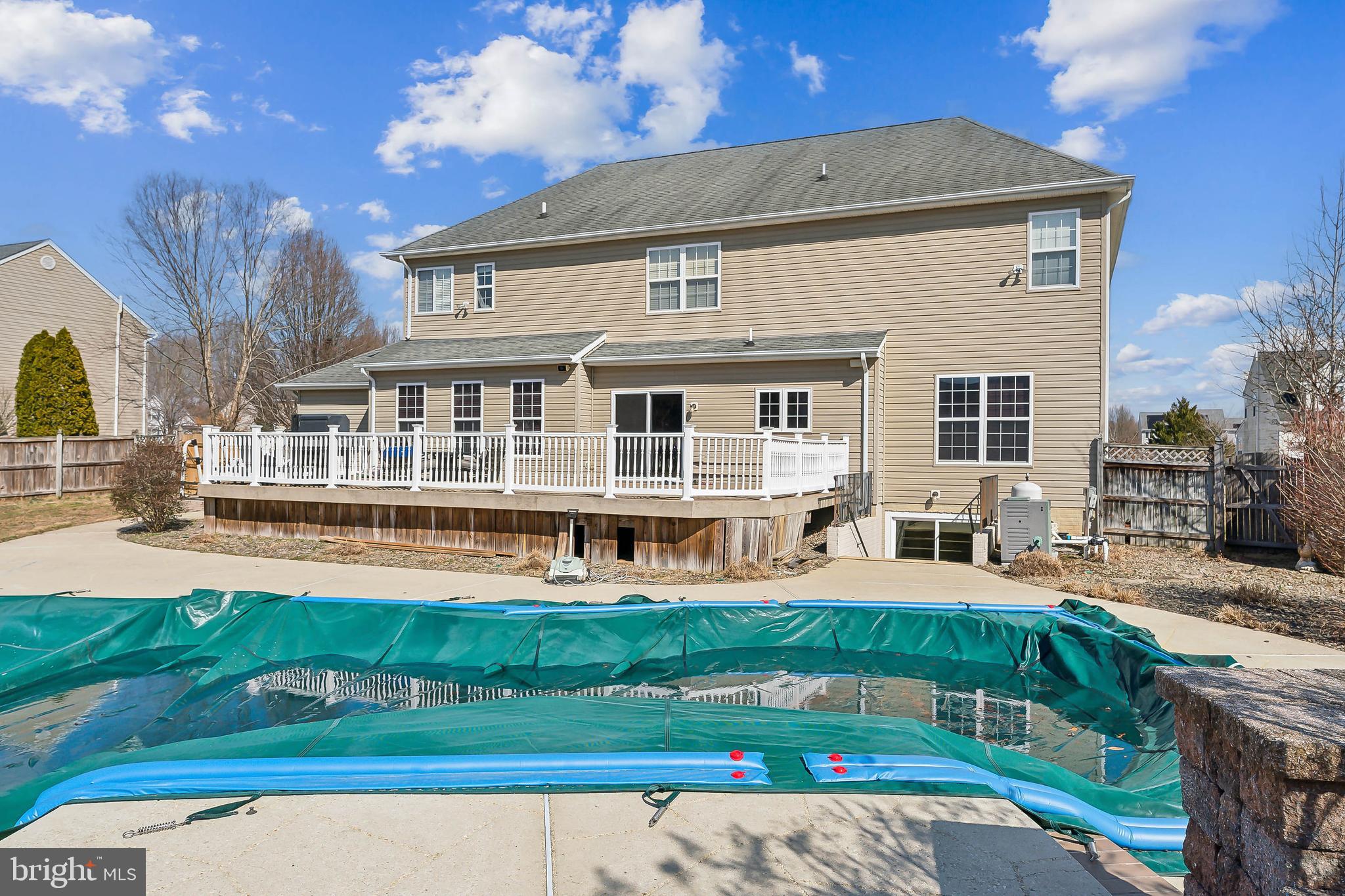 KINGS GRANT - Residential