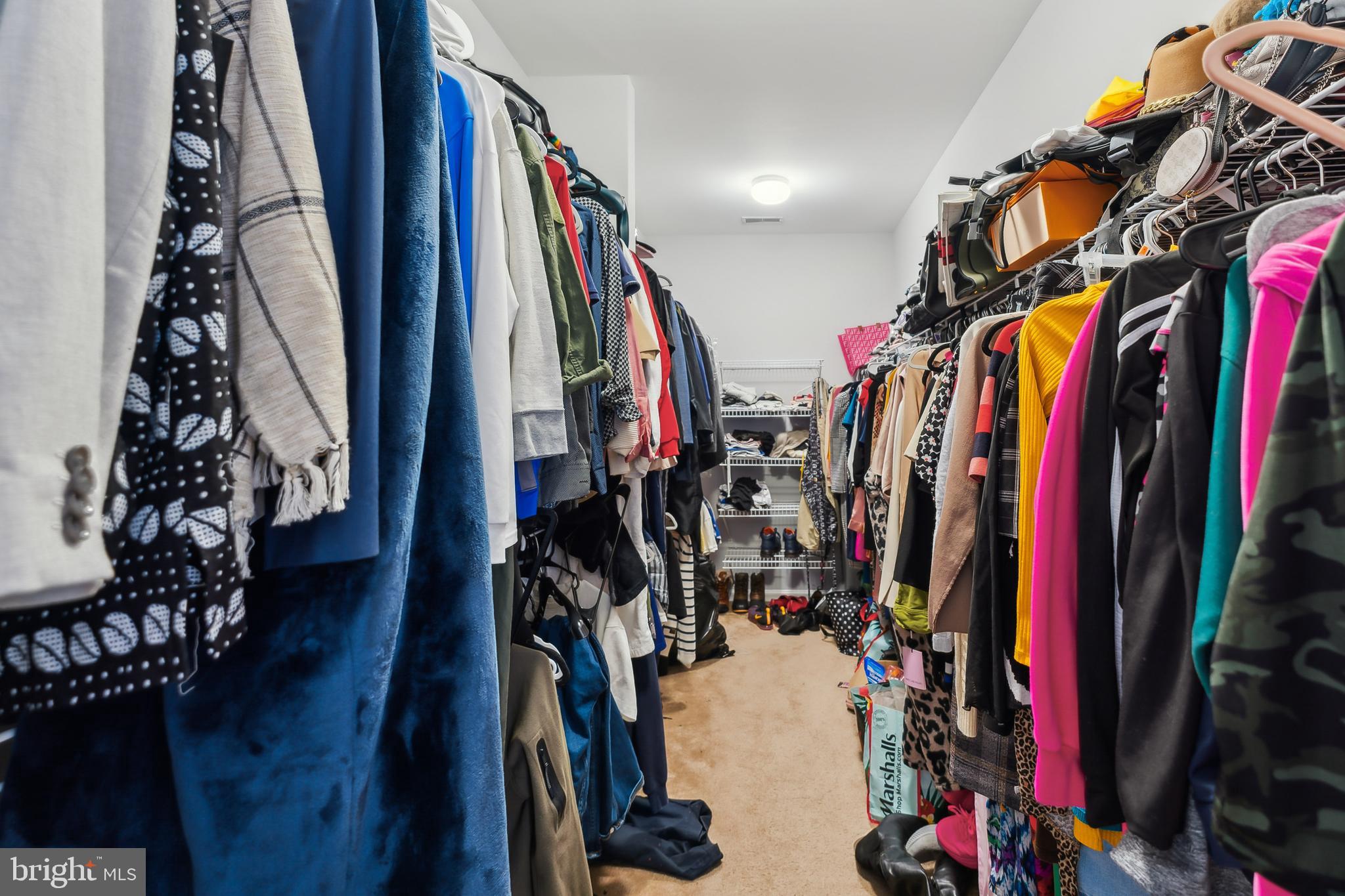 KINGS GRANT - Residential