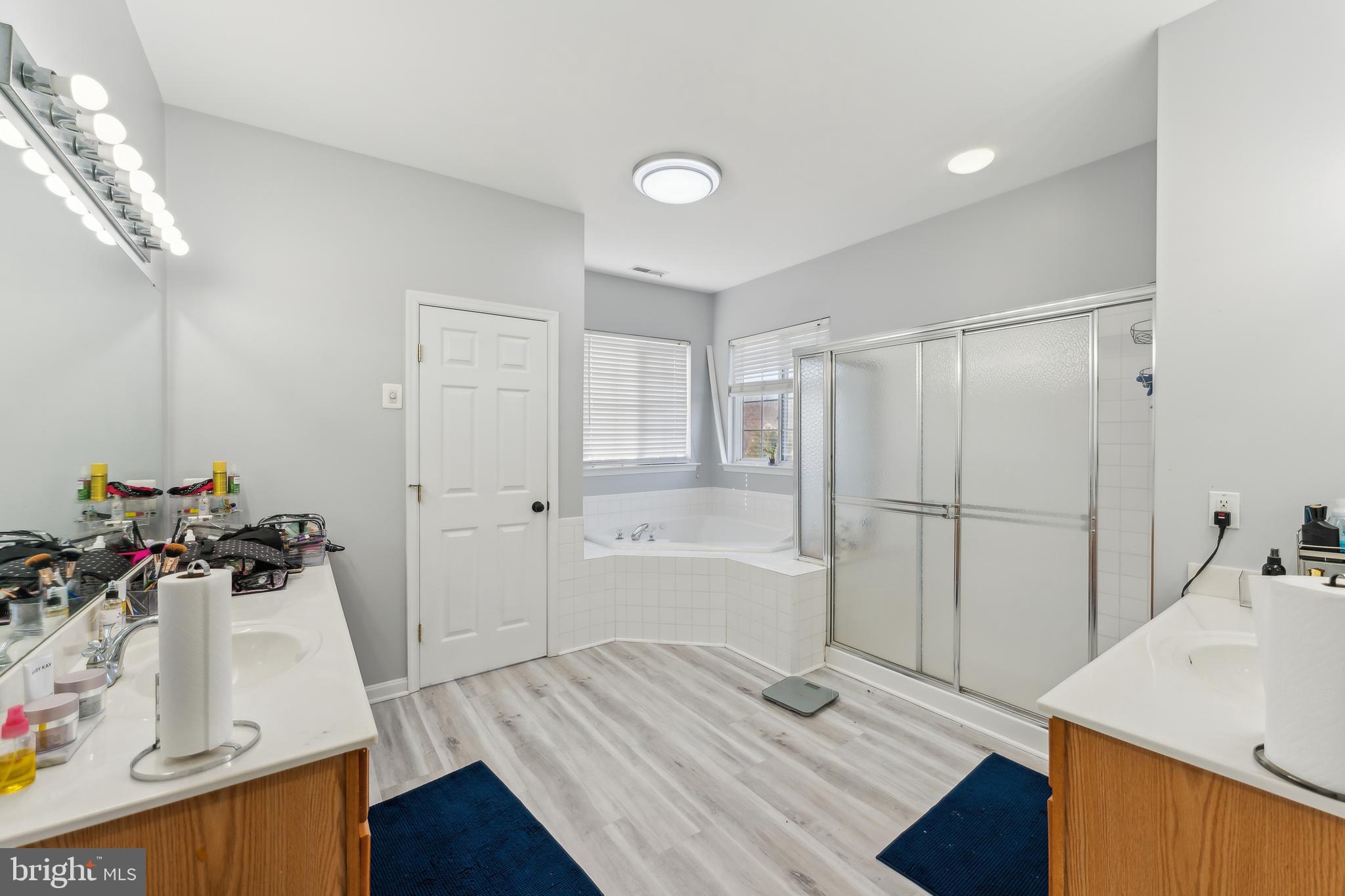 KINGS GRANT - Residential