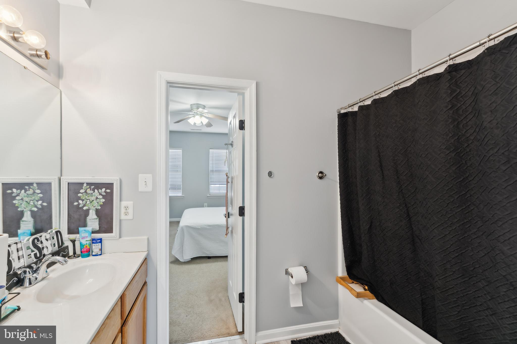 KINGS GRANT - Residential