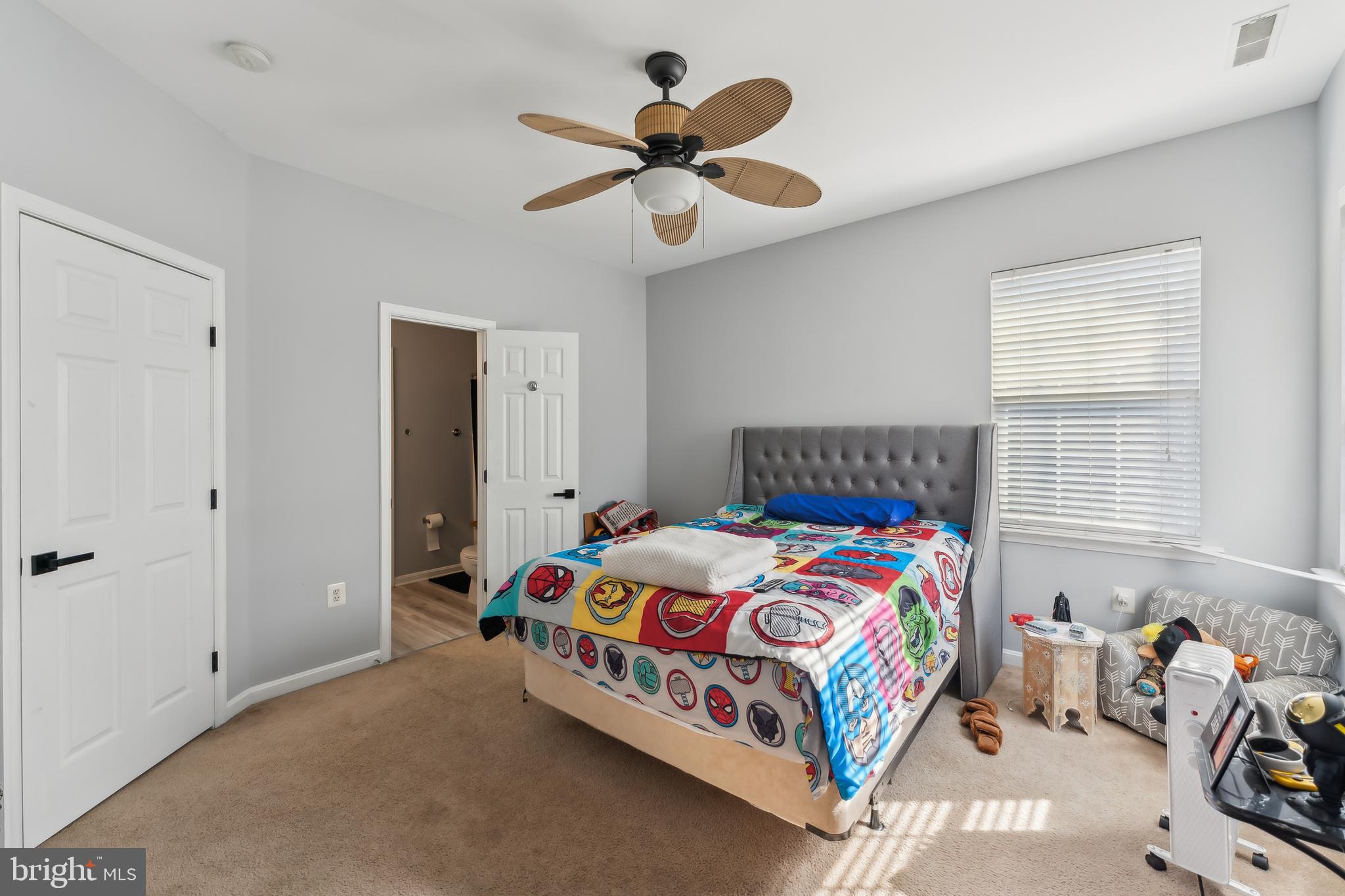 KINGS GRANT - Residential