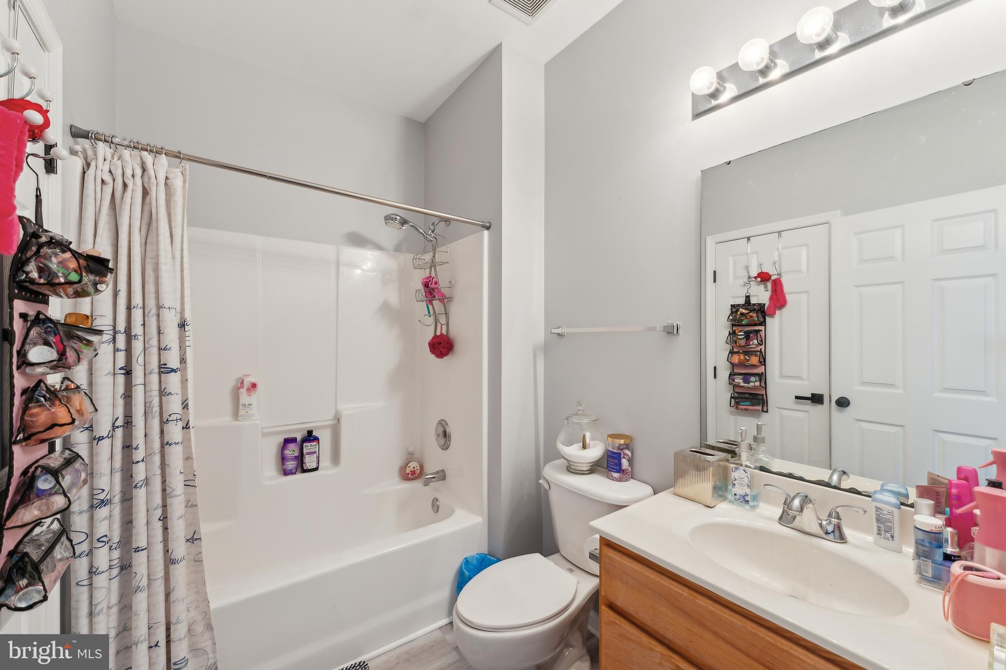 KINGS GRANT - Residential