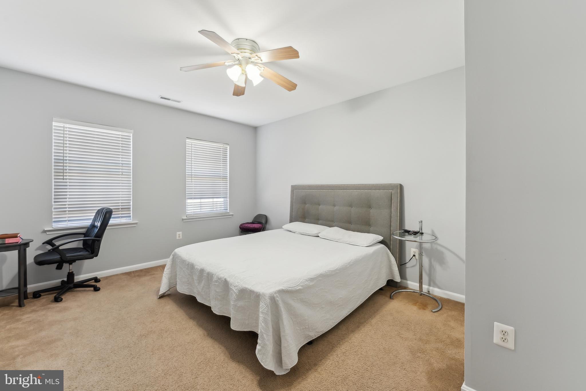 KINGS GRANT - Residential