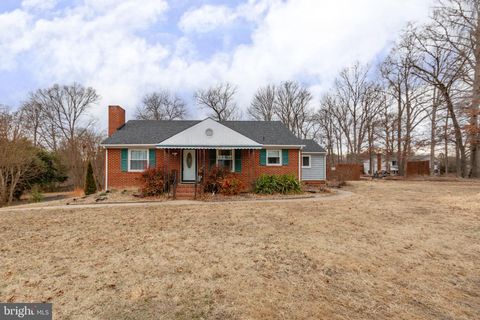 80 FERRY ROAD FREDERICKSBURG VA 22405