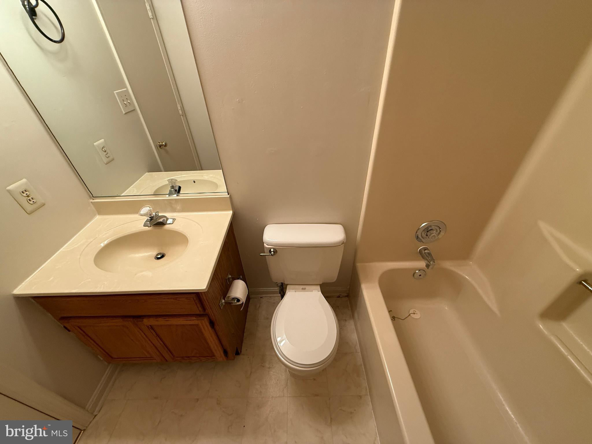 SYLVANIA HEIGHTS - Residential Lease