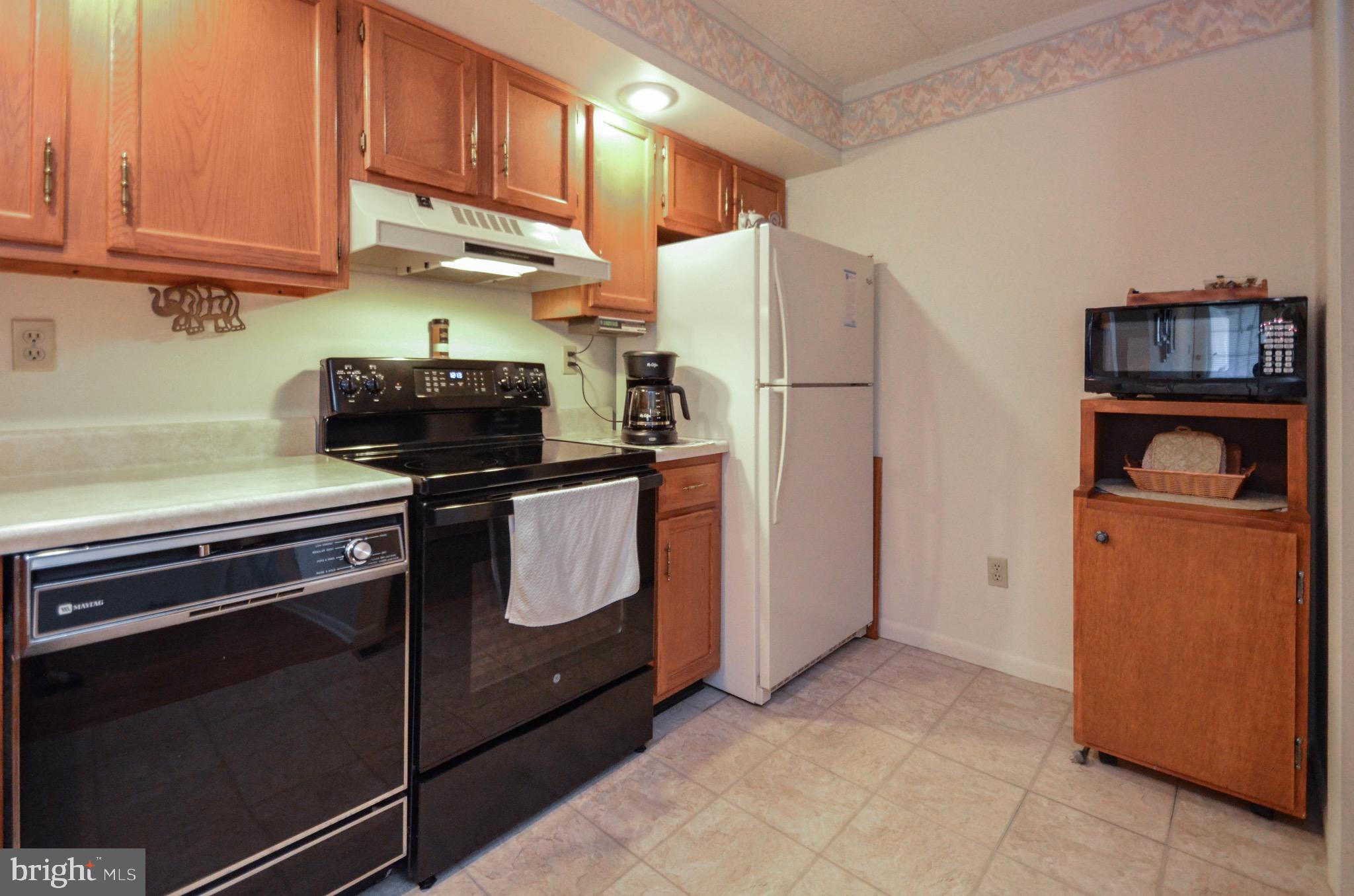 FAIRWAYS AT BROOKSID - Residential