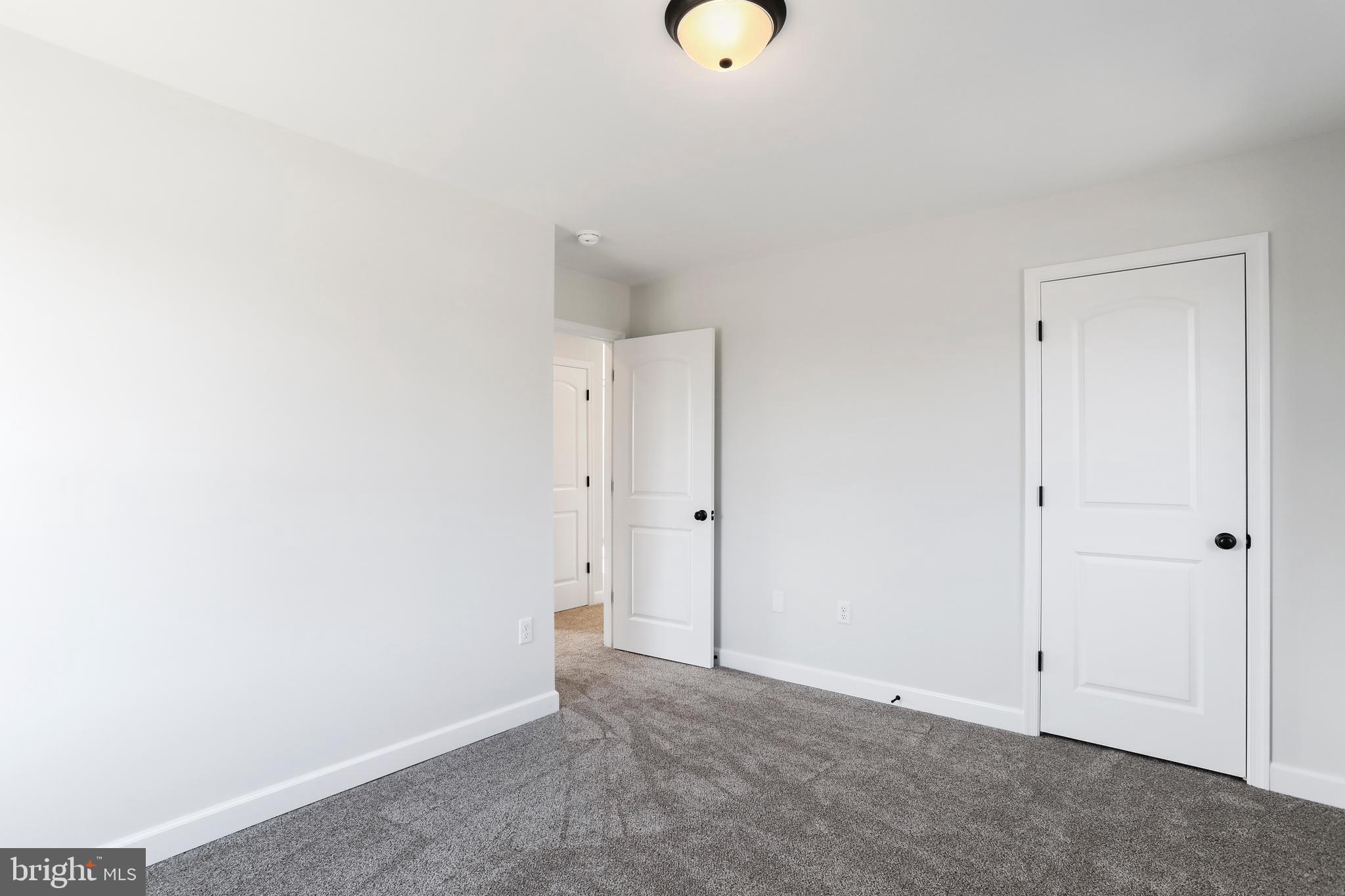 MIDDLE CREEK VISTAS - Residential