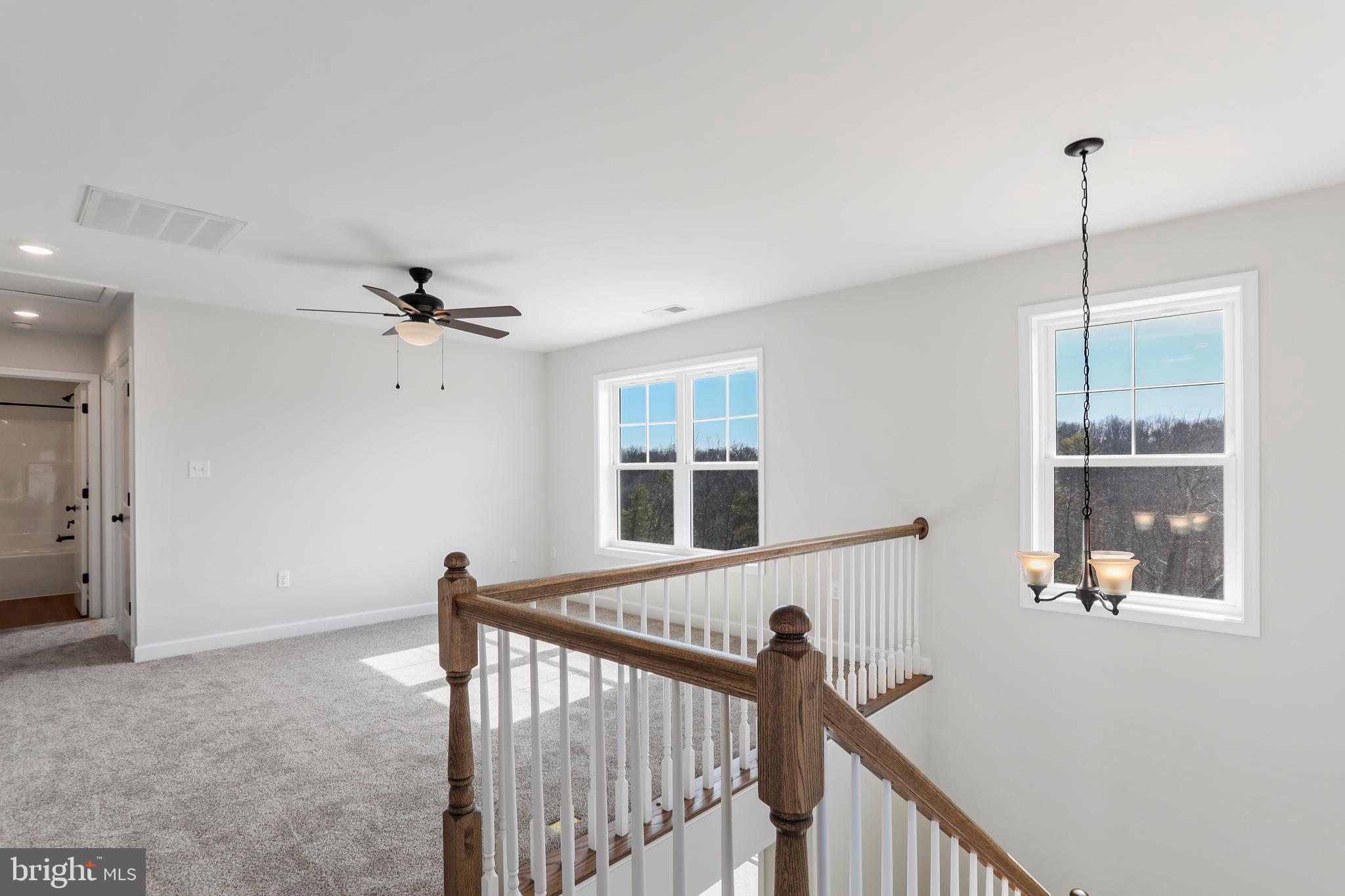 MIDDLE CREEK VISTAS - Residential