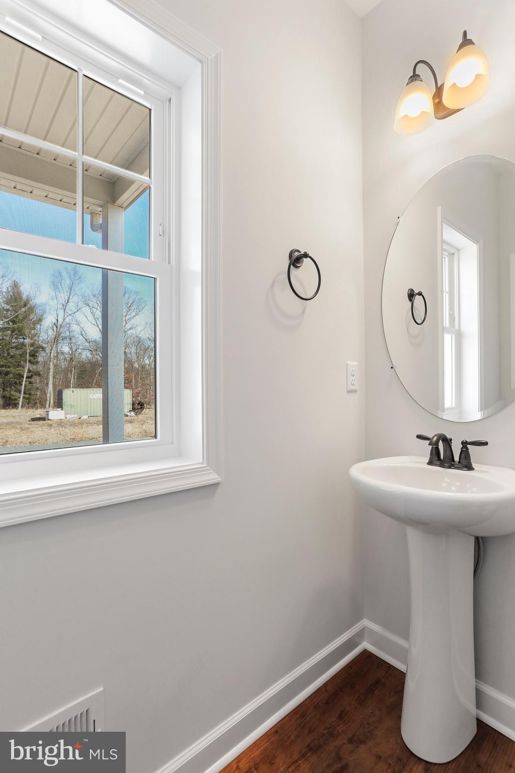 MIDDLE CREEK VISTAS - Residential