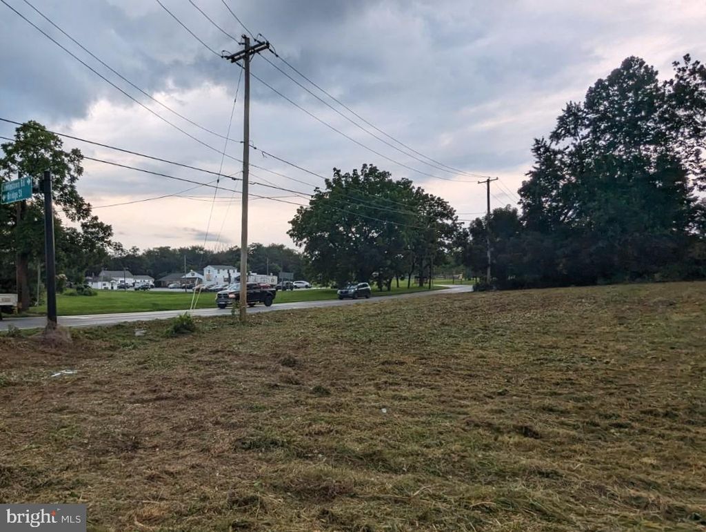 Photo of 418 W Pothouse Road, PHOENIXVILLE, PA 19460 (MLS # PACT2061340)