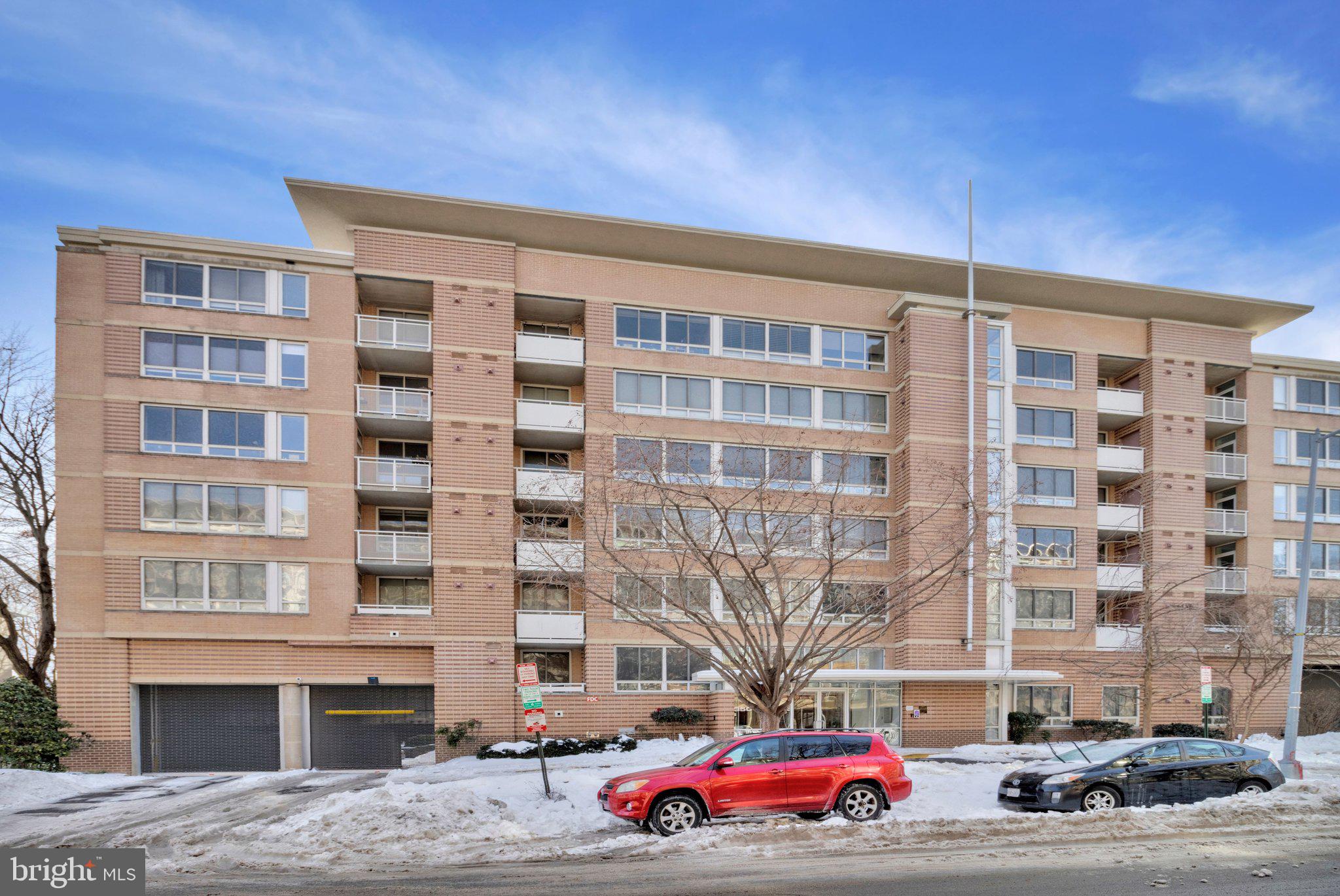 350 G STREET SW N501