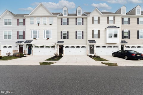 Townhouse For Rent - 6 Sparrow Circle<br/> SEWELL, NJ 08080