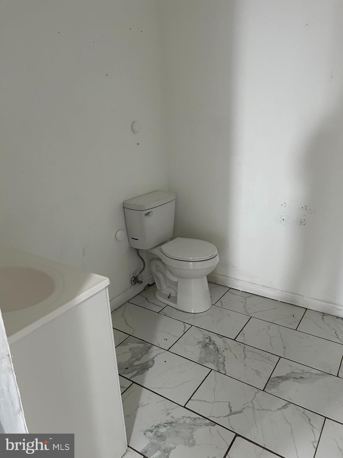 AERO ACRES - Commercial Lease