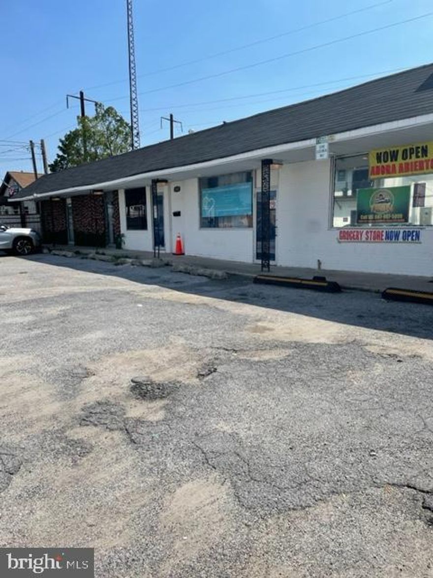 RECENTLY RENOVATED, LARGE STORE FRONT, MAIN AREA IS 36X30.  WITH EXTRA ROOM IN BACK FOR OFFICE, HAS A BATHROOM AND KITCHENETTE.  BUSY AREA, CLOSE TO TARGET AND KOHLS SHOPPING CENTER.  RIGHT ACROSS FROM FOOD LION. LARGE SPACE, COULD BE SPLIT INTO TWO WITH SEPERATE FRONT ENTRANCES.   COULD BE A RESTAURANT, DAY CARE CENTER, OFFICE, RETAIL, SALON, EVENT CENTER, CHURCH, DRIVING SCHOOL ETC.  MOST RECENTLY  USED AS AN EVENT CENTER.  THERE IS A FURNITURE STORE AND GROCERY STORE IN THE SHOPPING CENTER.  PARKING IN FRONT.

***THIS IS A TRIPLE NET LEASE, TENANT  PAYS $182 MONTHLY FOR PROPERTY TAXES***