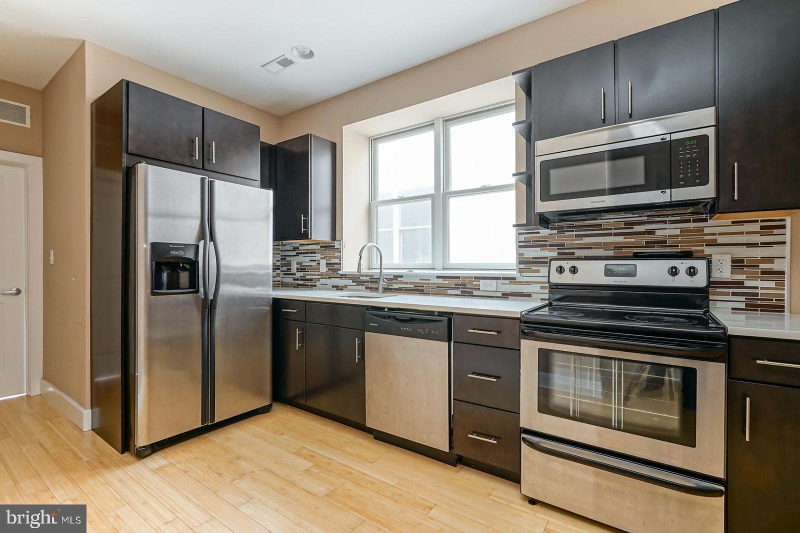 TEMPLE UNIVERSITY - Residential Lease