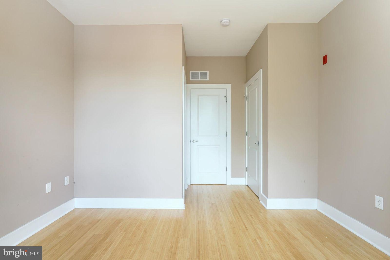 TEMPLE UNIVERSITY - Residential Lease