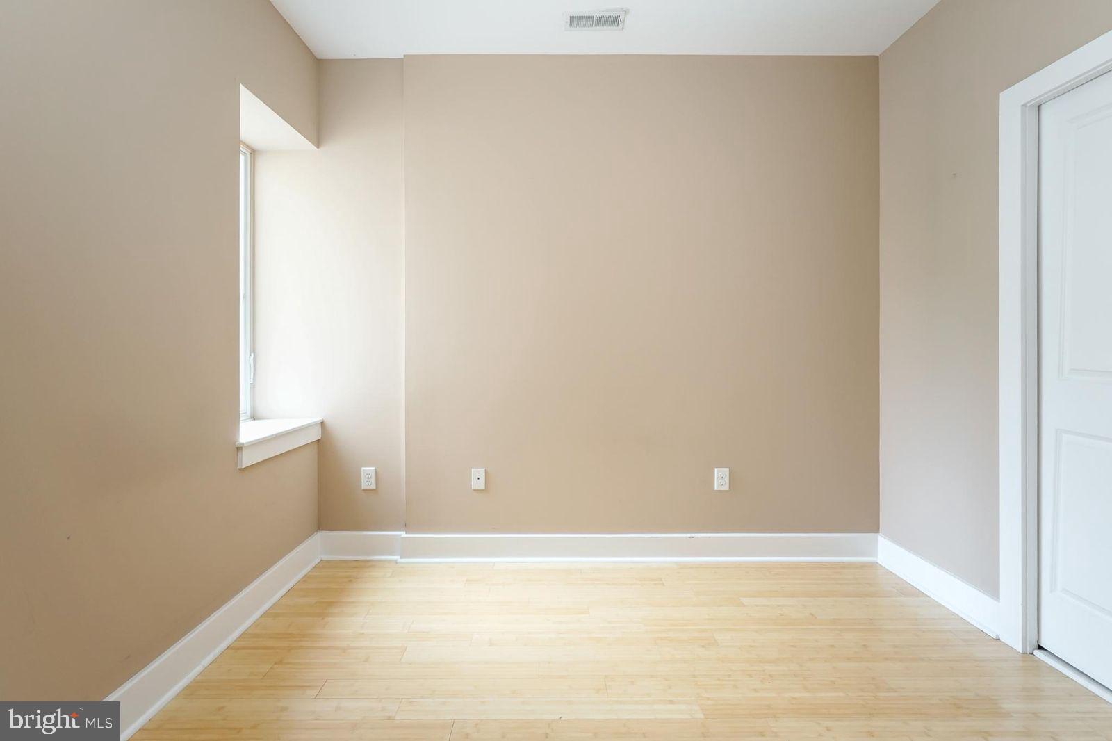 TEMPLE UNIVERSITY - Residential Lease