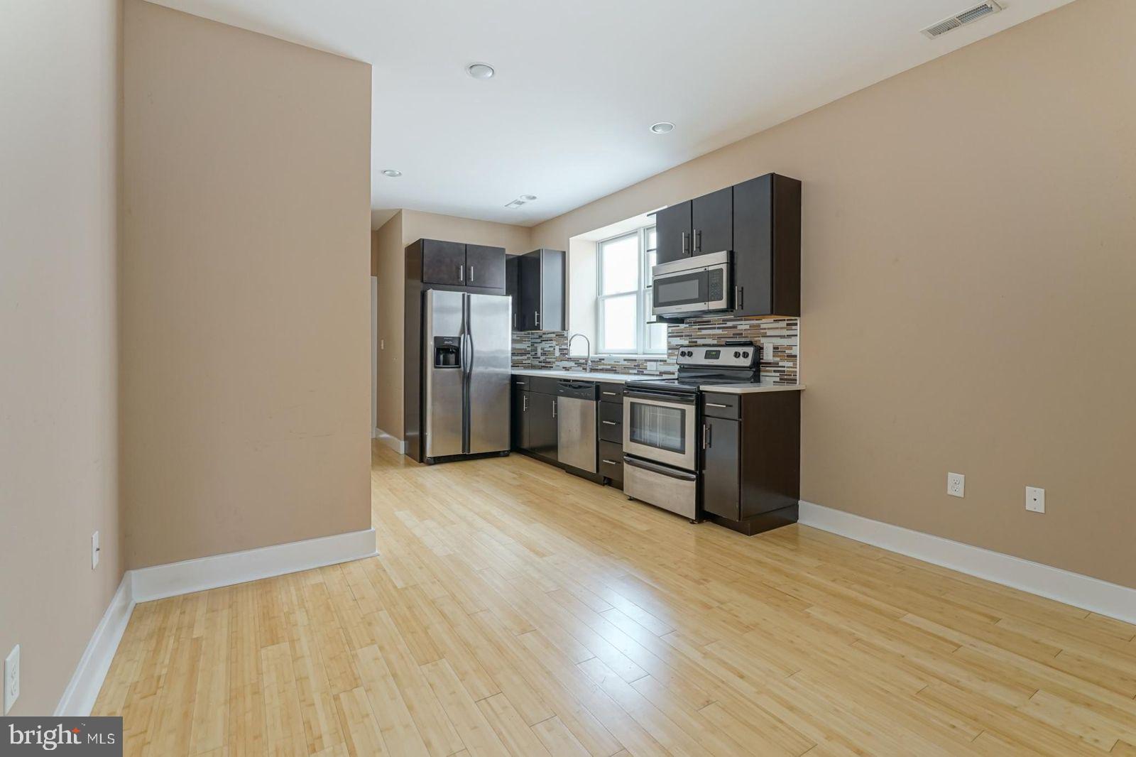 TEMPLE UNIVERSITY - Residential Lease