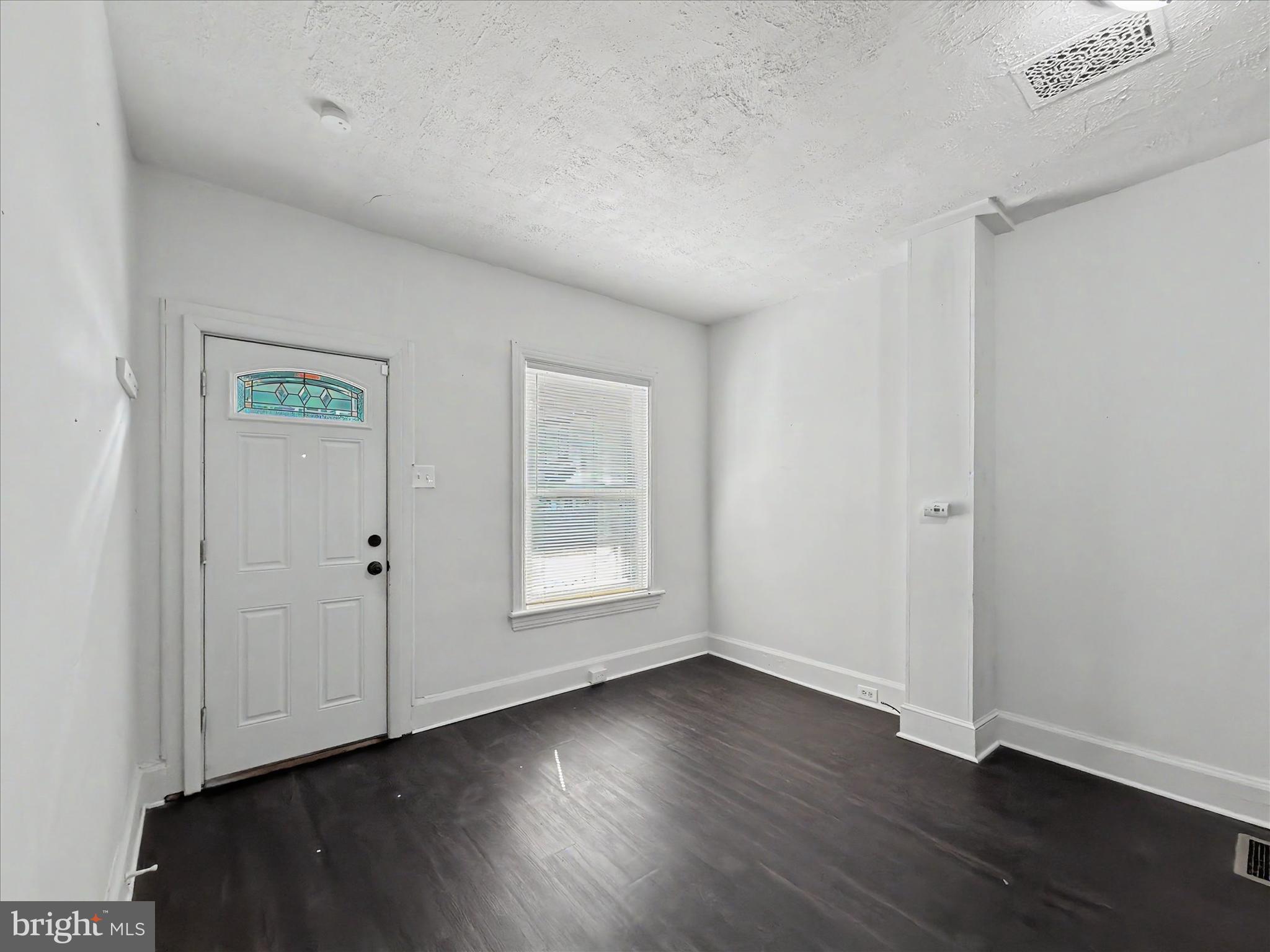 916 MAY STREET