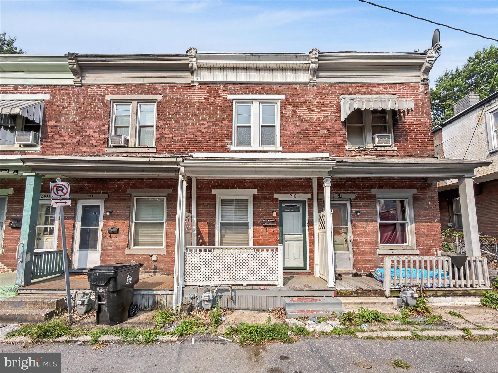 916 MAY STREET