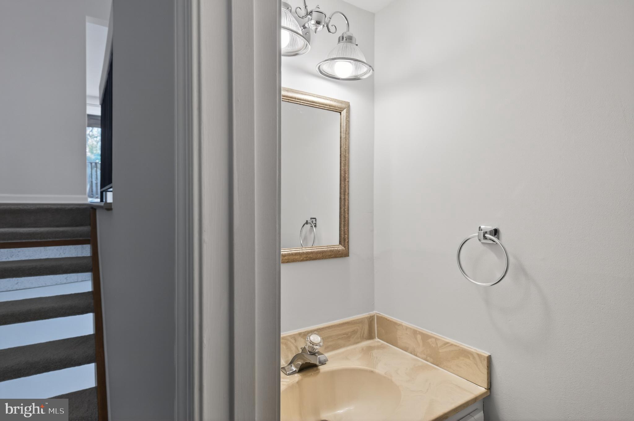 VILLAGE OF SEVERNA PARK - Residential