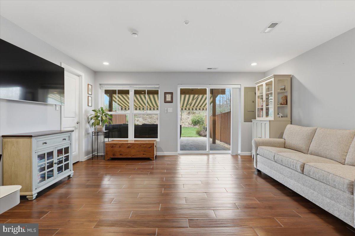 WOODLANDS PRESERVE AT WESTWINDS - Residential