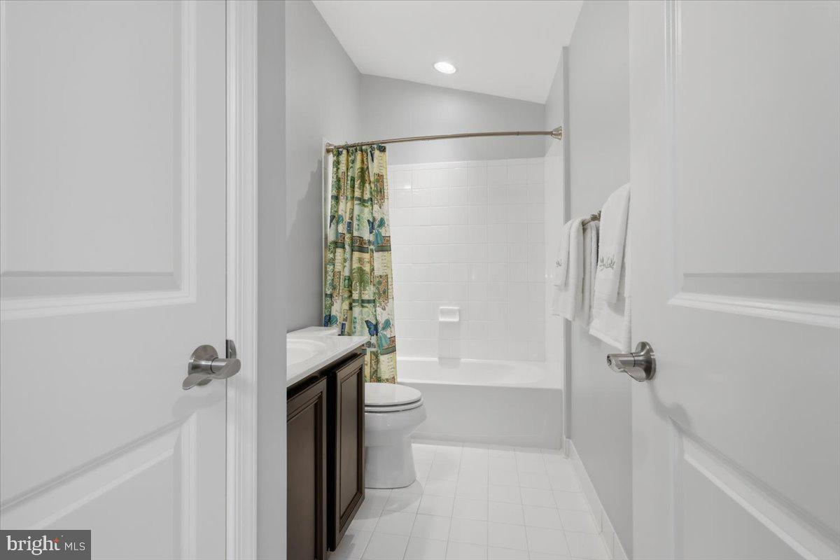 WOODLANDS PRESERVE AT WESTWINDS - Residential