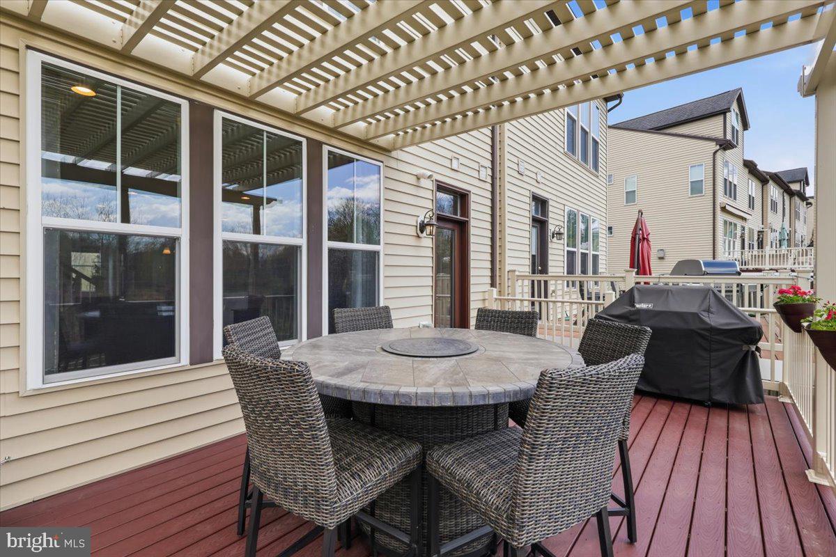 WOODLANDS PRESERVE AT WESTWINDS - Residential