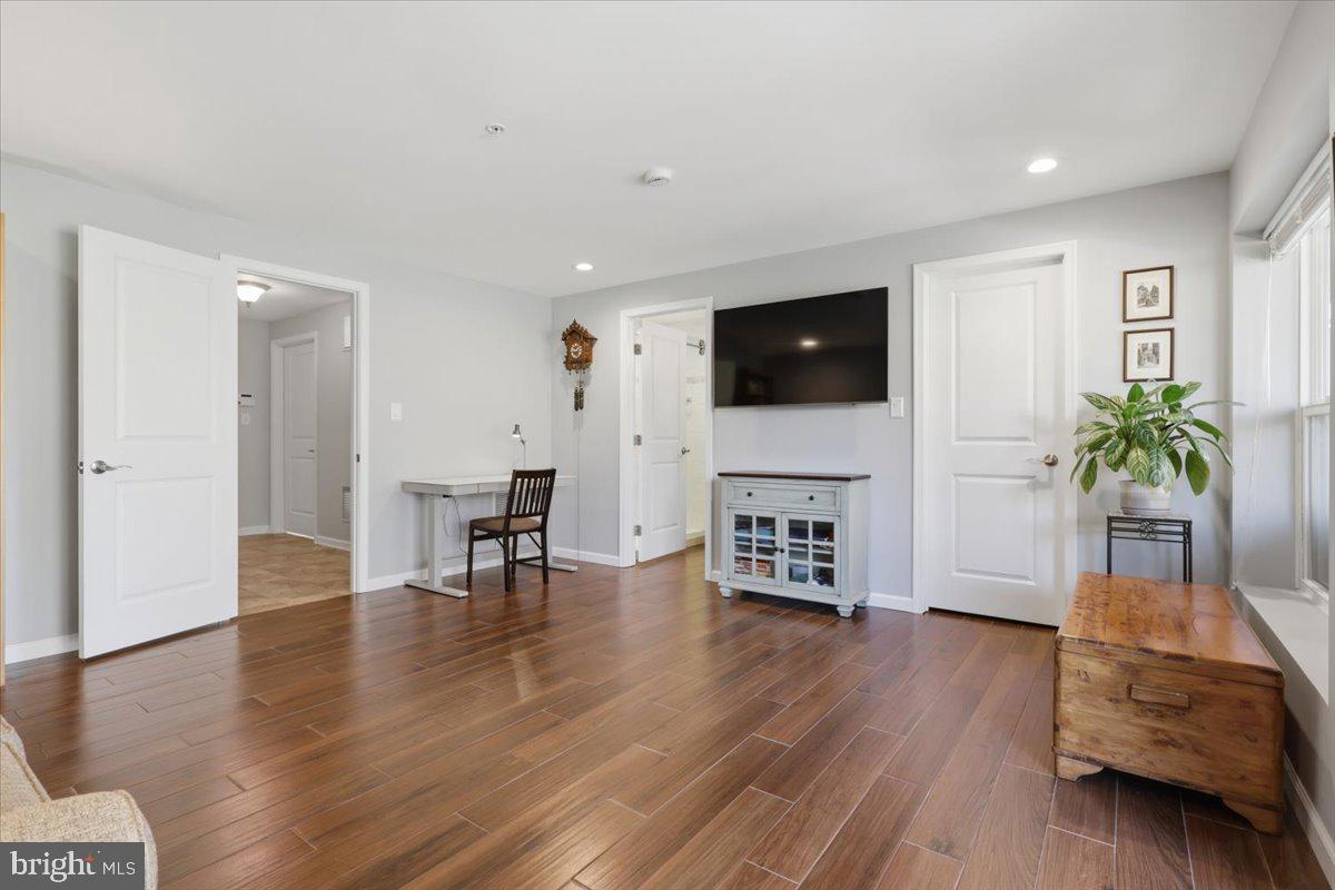 WOODLANDS PRESERVE AT WESTWINDS - Residential