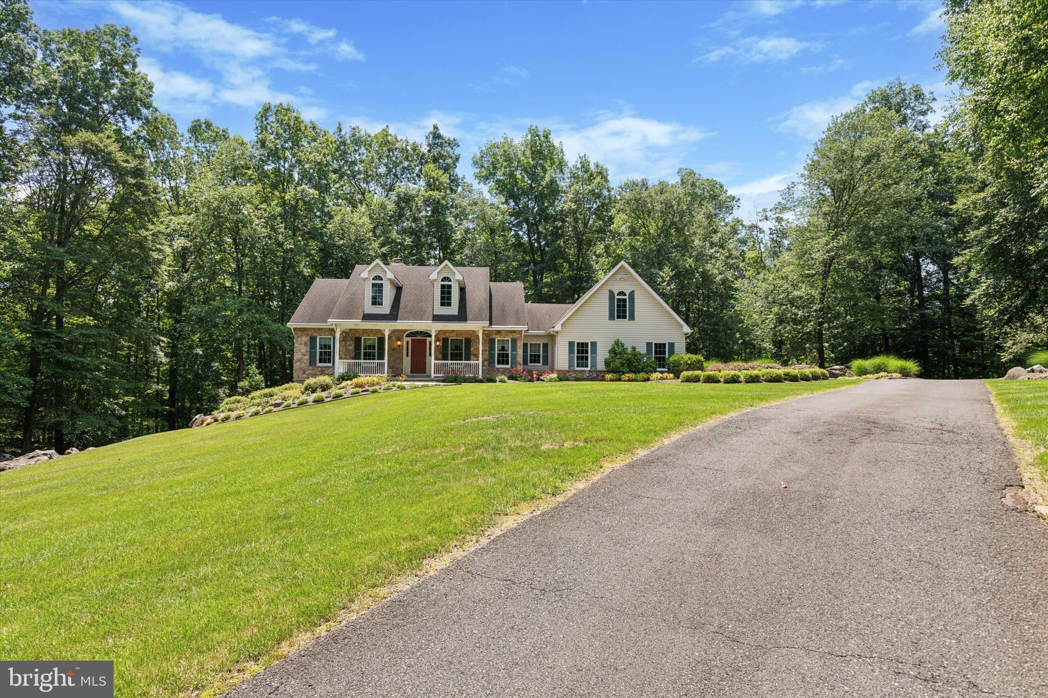 1795 WALNUT LANE