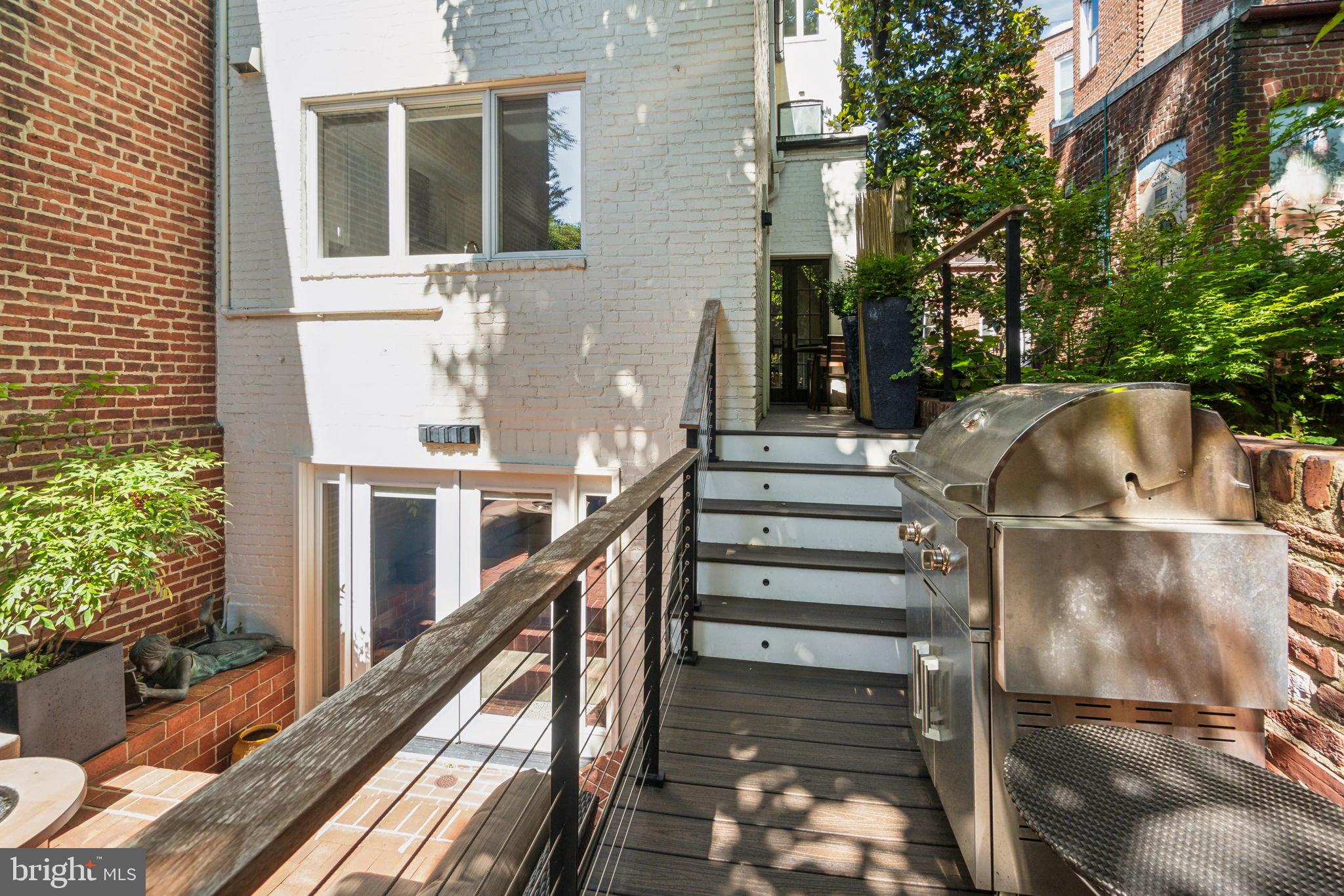 GEORGETOWN - Residential