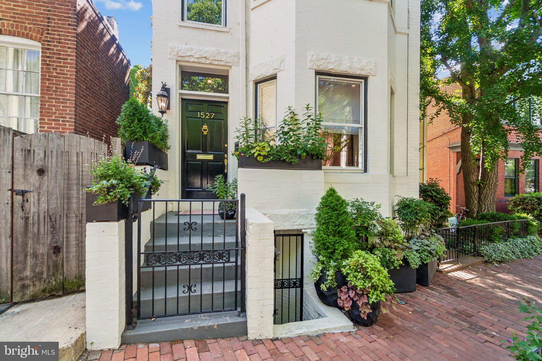 GEORGETOWN - Residential