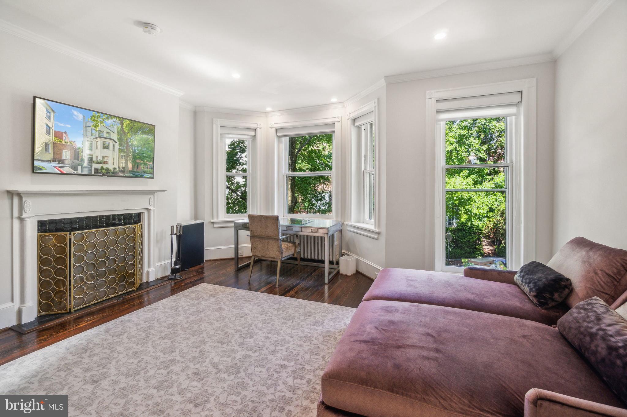 GEORGETOWN - Residential