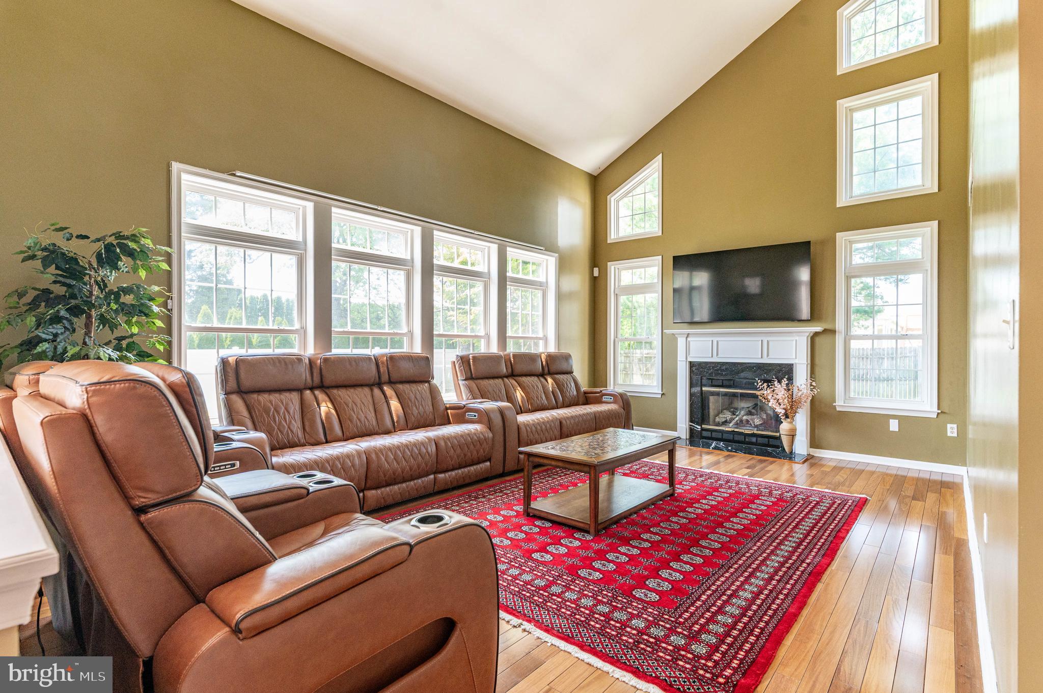 1410 LORTON DRIVE
