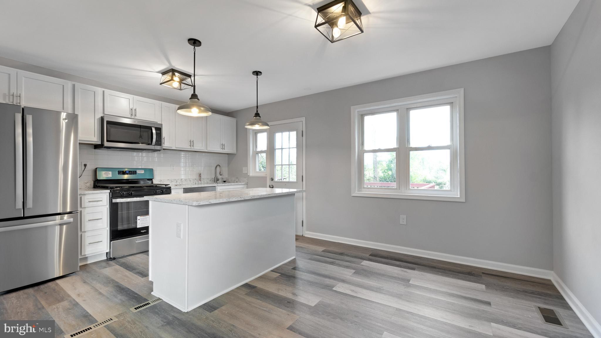 ARLINGTON - Residential