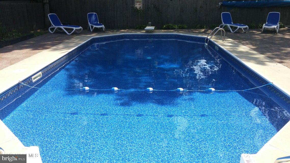 1317 EISENHOWER STREET