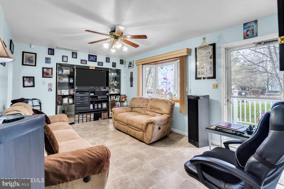 1317 EISENHOWER STREET