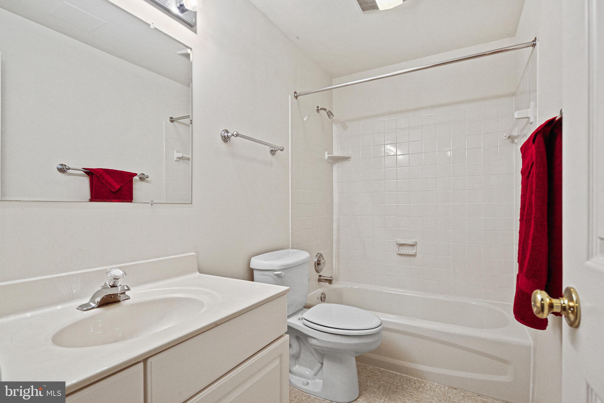 VILLAGE OF LONG REACH - Residential