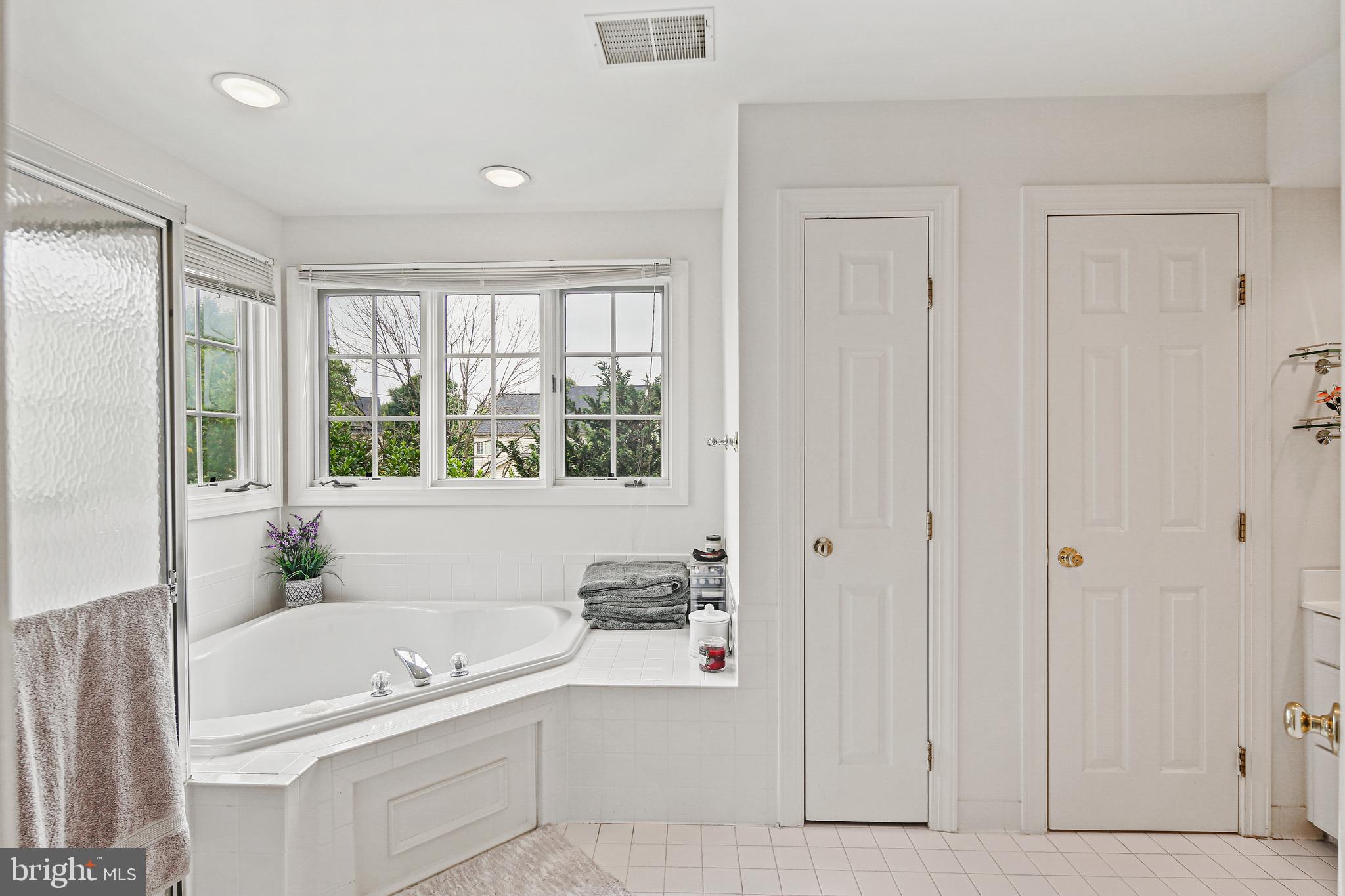 VILLAGE OF LONG REACH - Residential