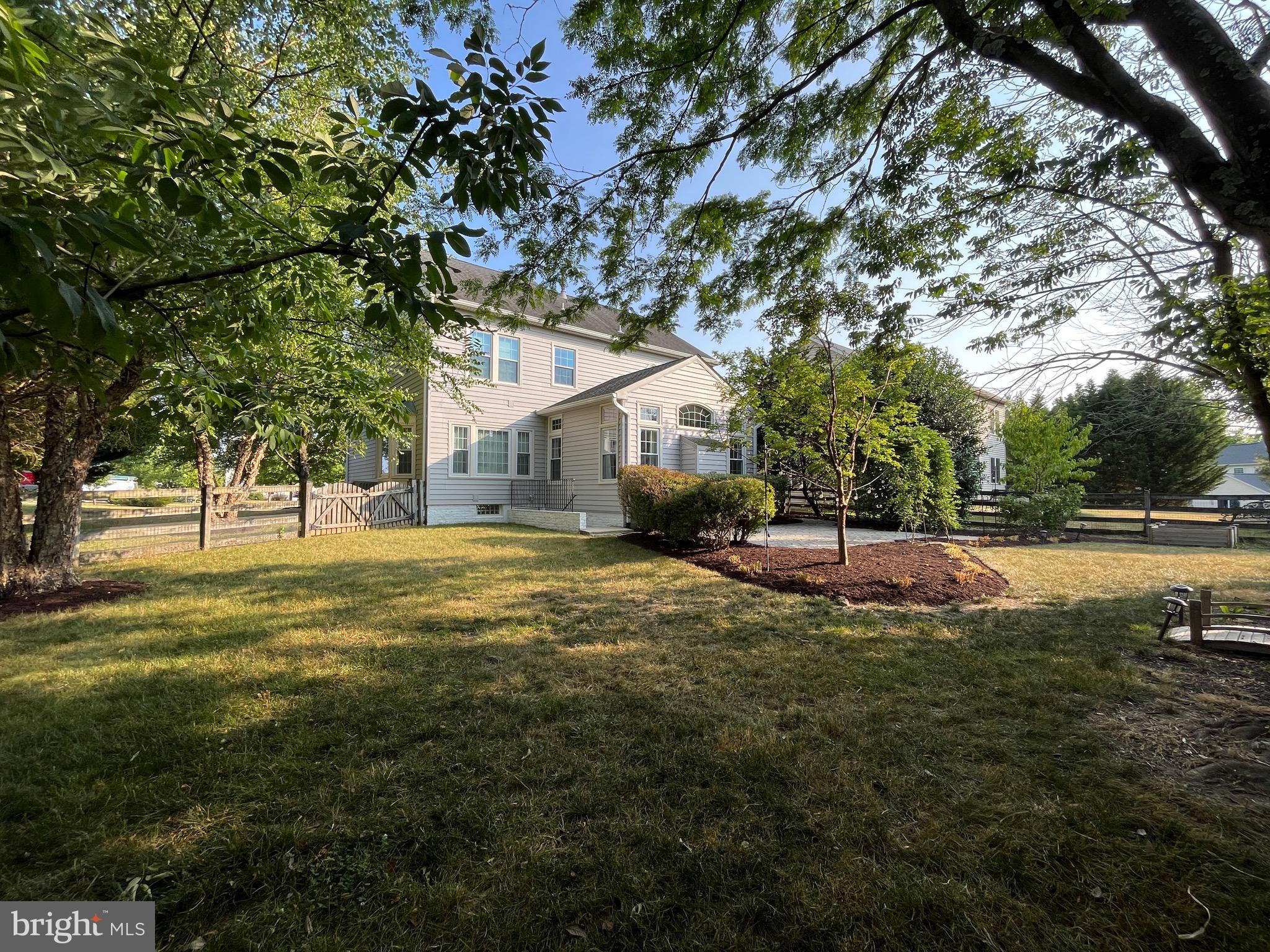 VILLAGE OF LONG REACH - Residential