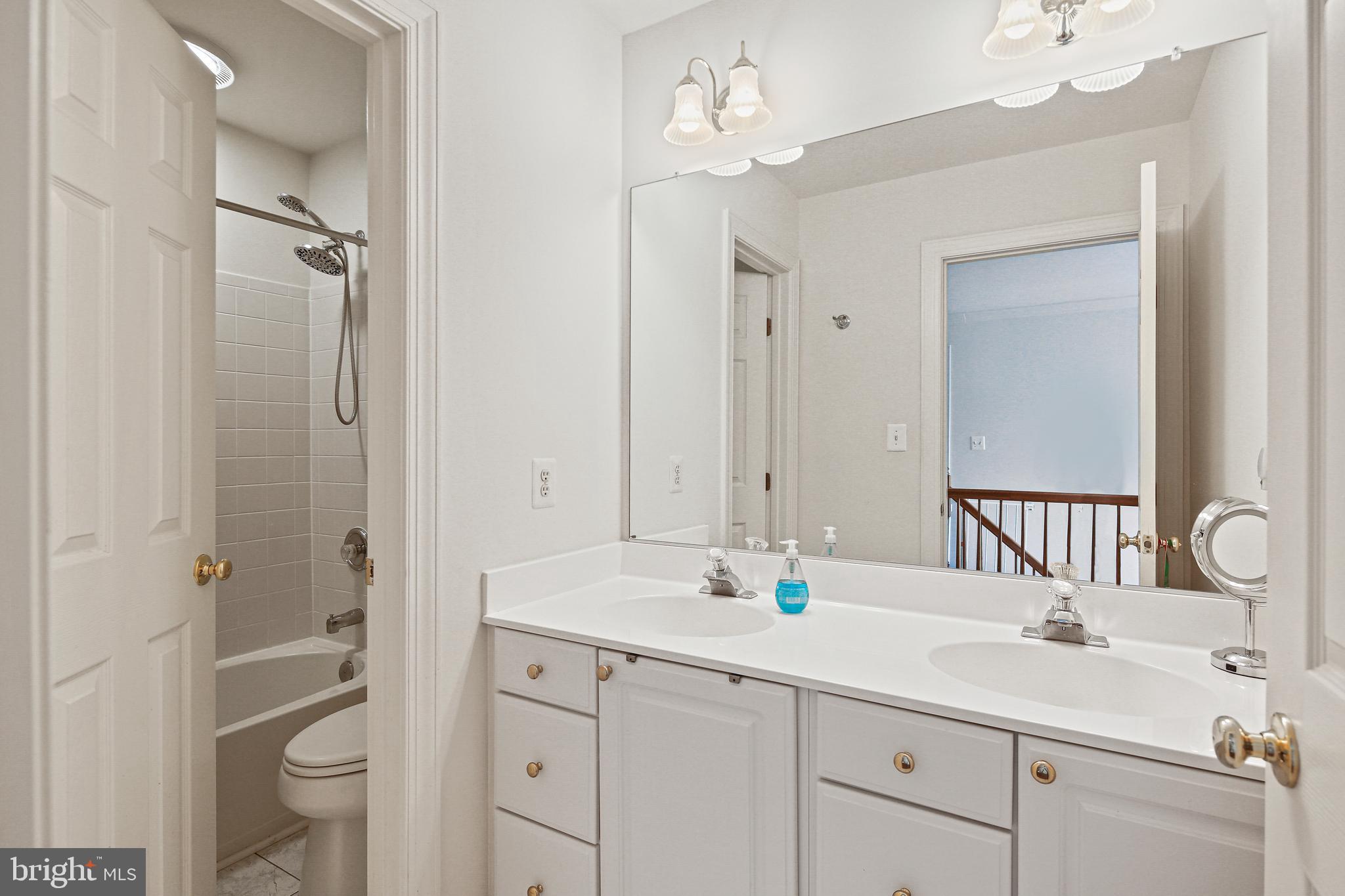 VILLAGE OF LONG REACH - Residential