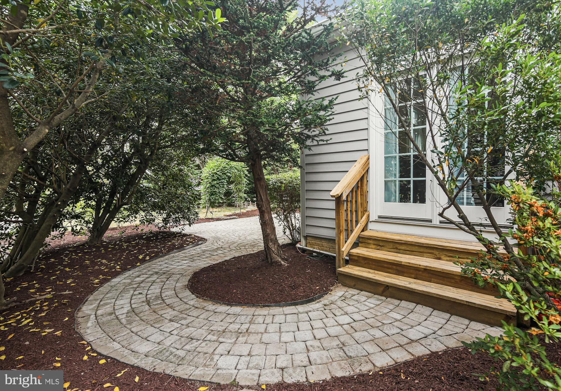 VILLAGE OF LONG REACH - Residential